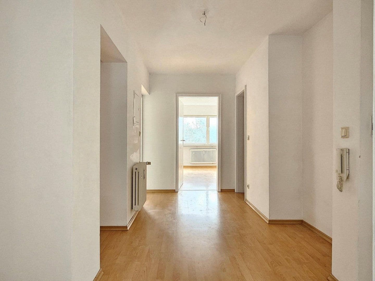 Prenájom bytu 4-izbový 109 m², Agnes-Bernauer-Str. 65, München, Bavorsko Prenájom bytu 4-izbový 109 m², Agnes-Bernauer-Str. 65, München, Bavorsko
