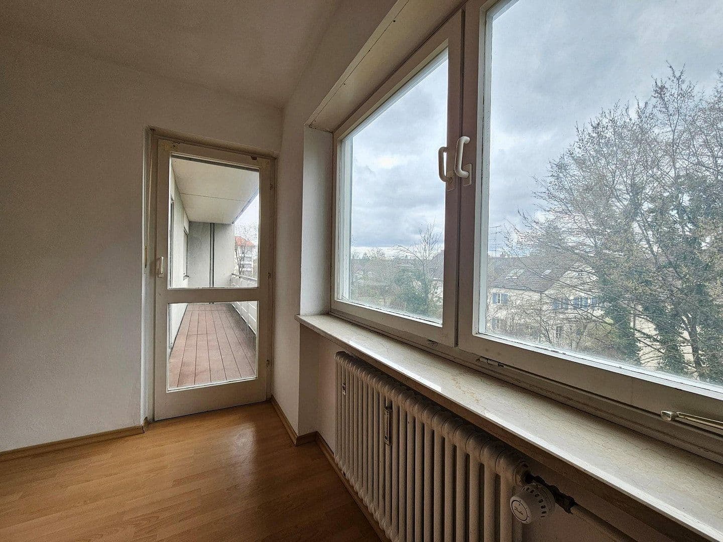 Prenájom bytu 4-izbový 109 m², Agnes-Bernauer-Str. 65, München, Bavorsko Prenájom bytu 4-izbový 109 m², Agnes-Bernauer-Str. 65, München, Bavorsko