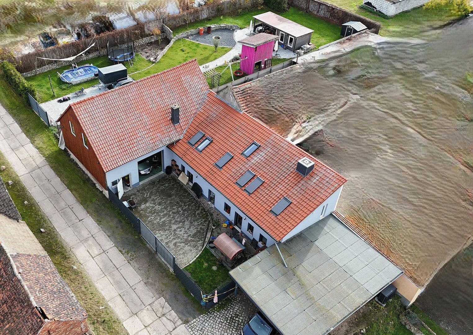 Predaj domu 160 m², pozemek 1.343 m², Brück, Brandenbursko Predaj domu 160 m², pozemek 1.343 m², Brück, Brandenbursko