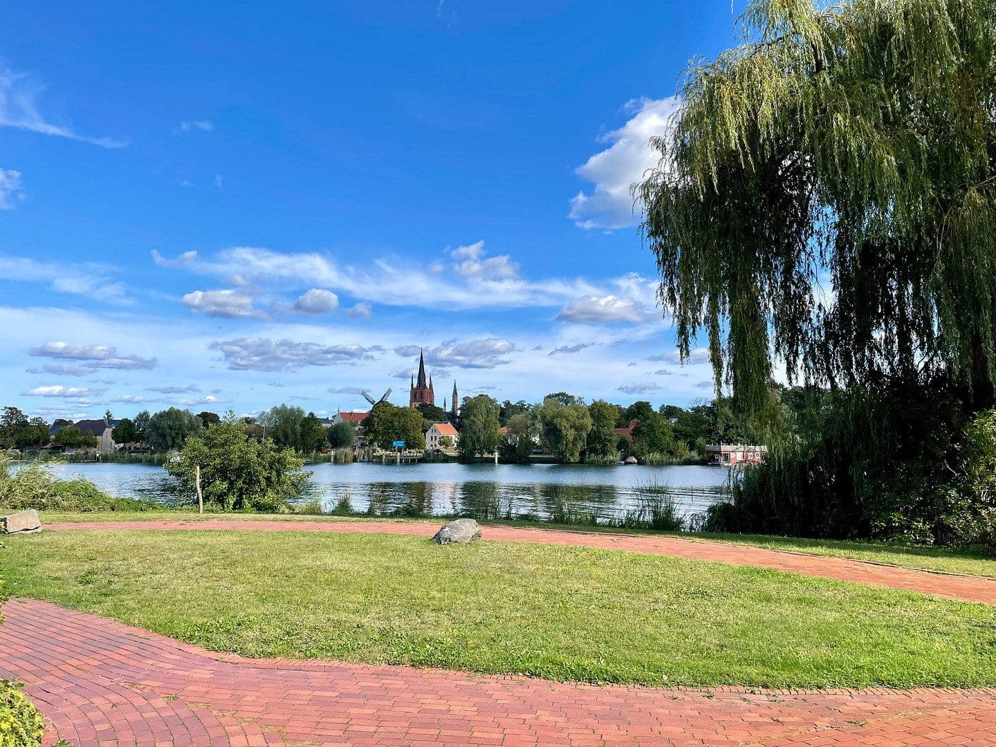 Prenájom bytu 2-izbový 54 m², Werder (Havel), Brandenbursko Prenájom bytu 2-izbový 54 m², Werder (Havel), Brandenbursko