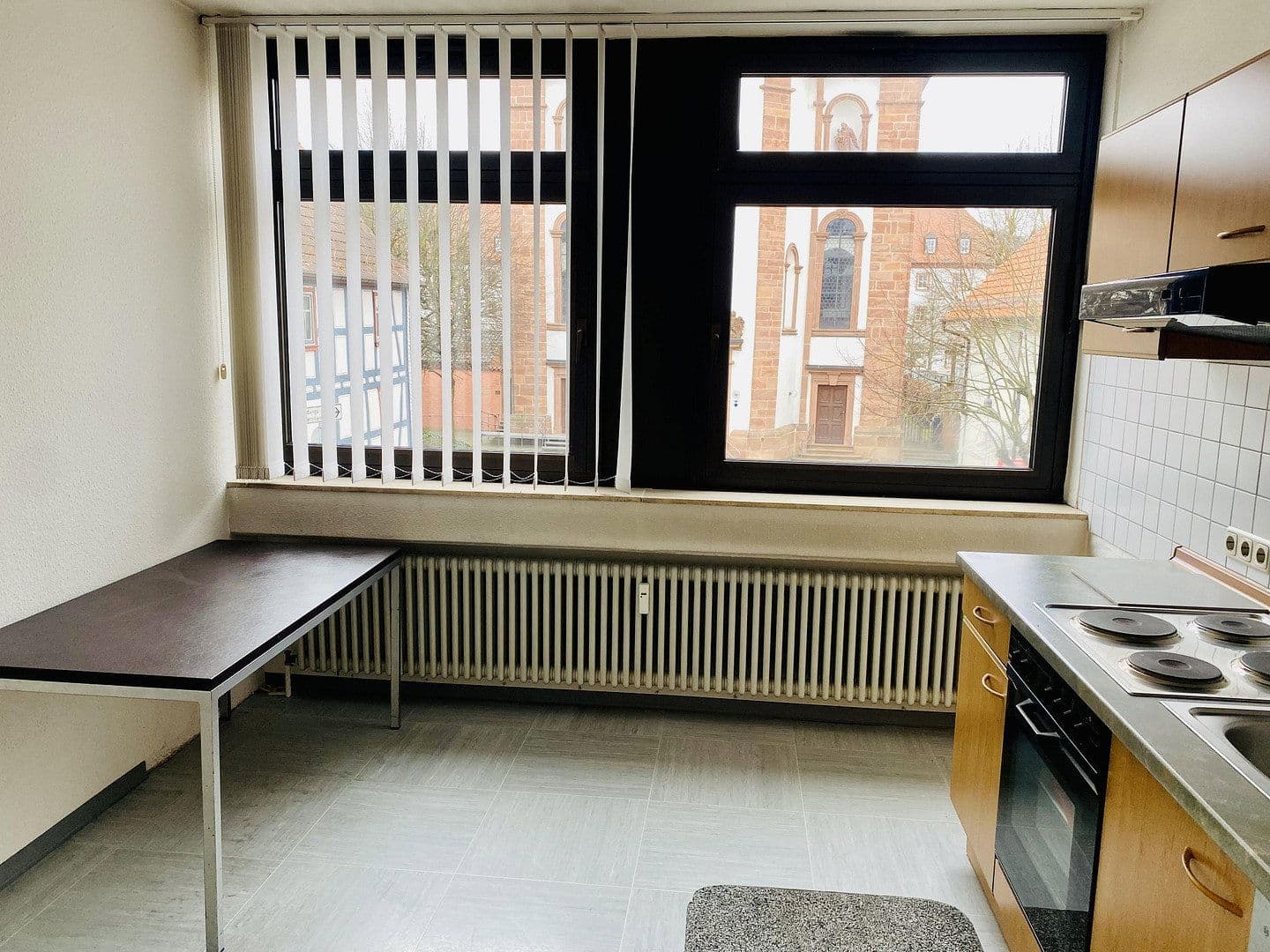 Predaj domu 384 m², pozemek 232 m², Bad Soden-Salmünster, Hesensko Predaj domu 384 m², pozemek 232 m², Bad Soden-Salmünster, Hesensko