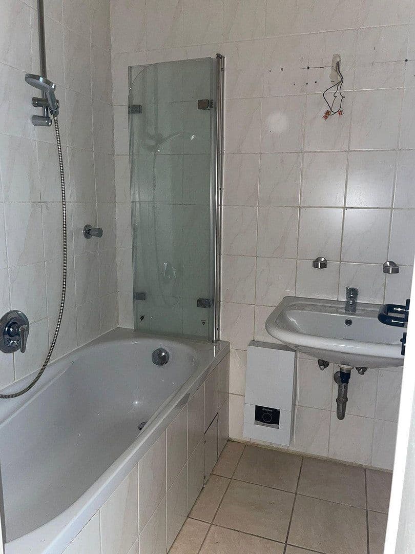 Prenájom bytu 3-izbový 78 m², Rauendahlstraße 27, Hattingen, Severné Porýnie - Westfálsko Prenájom bytu 3-izbový 78 m², Rauendahlstraße 27, Hattingen, Severné Porýnie - Westfálsko