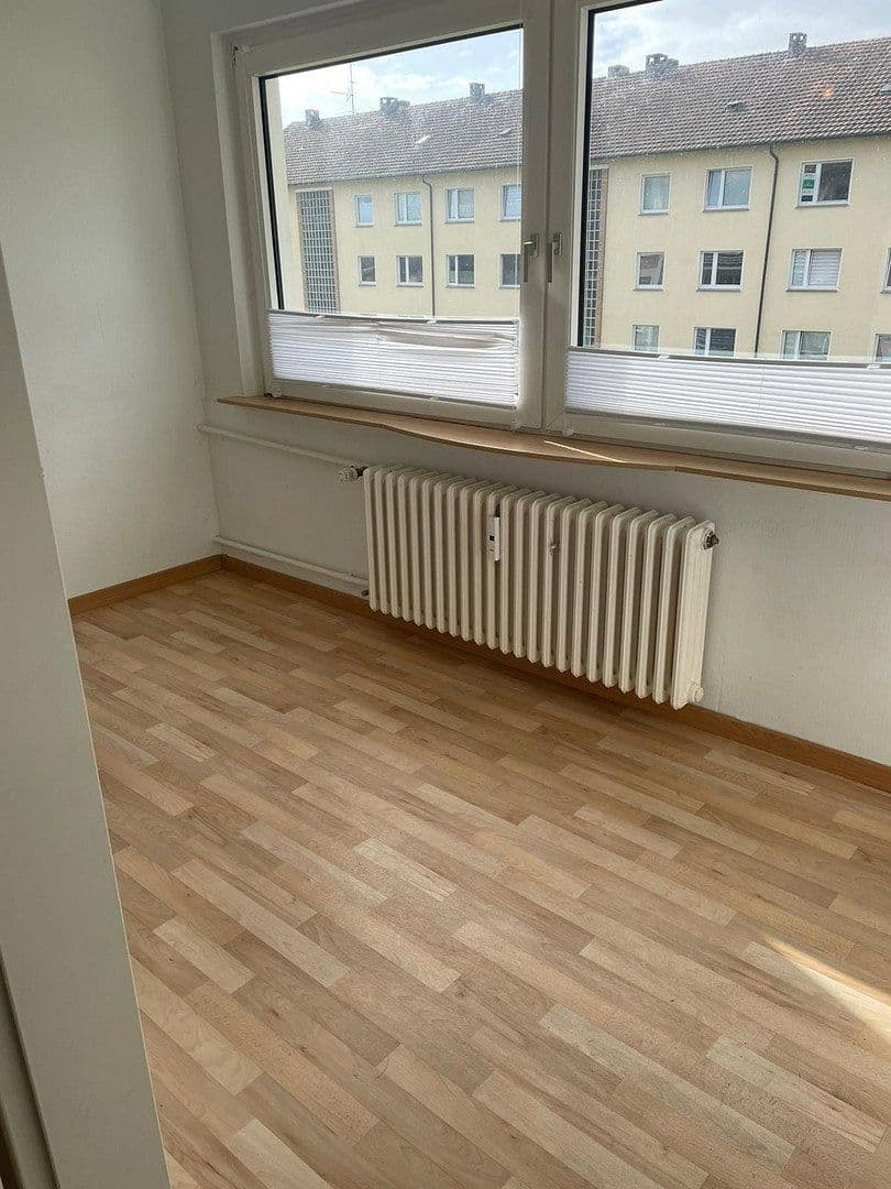 Prenájom bytu 3-izbový 78 m², Rauendahlstraße 27, Hattingen, Severné Porýnie - Westfálsko Prenájom bytu 3-izbový 78 m², Rauendahlstraße 27, Hattingen, Severné Porýnie - Westfálsko
