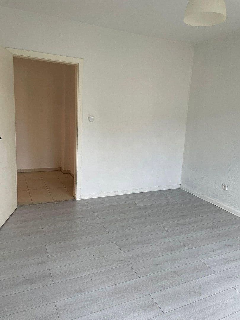 Prenájom bytu 3-izbový 78 m², Rauendahlstraße 27, Hattingen, Severné Porýnie - Westfálsko Prenájom bytu 3-izbový 78 m², Rauendahlstraße 27, Hattingen, Severné Porýnie - Westfálsko