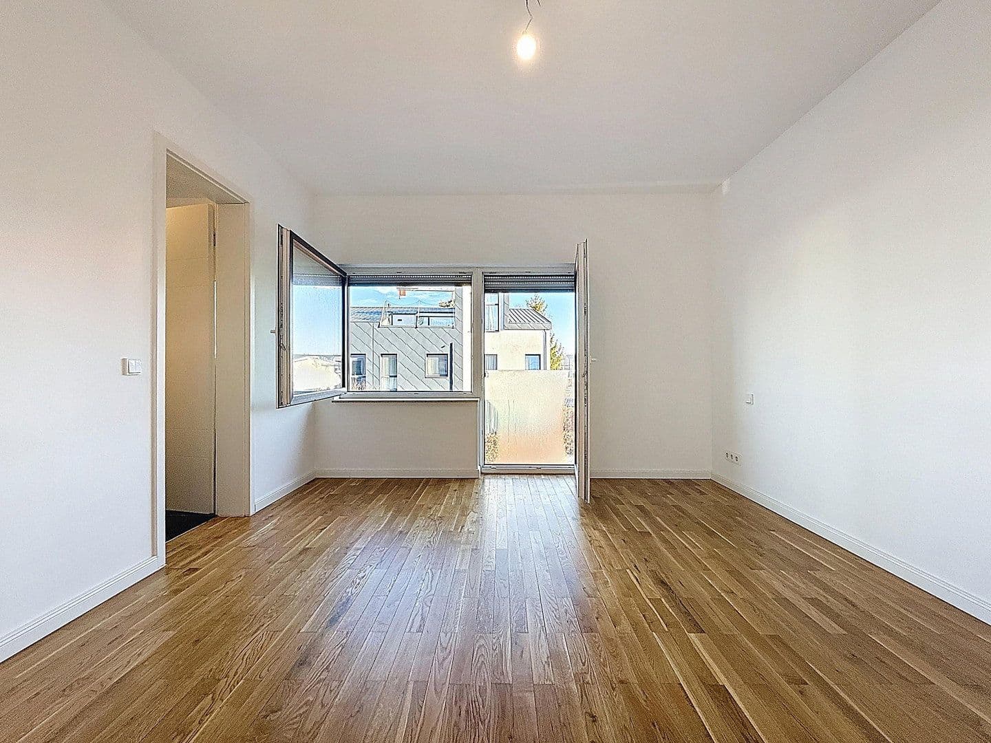 Predaj domu 172 m², pozemek 192 m², Victoriastraße 26, Schorfheide, Brandenbursko Predaj domu 172 m², pozemek 192 m², Victoriastraße 26, Schorfheide, Brandenbursko