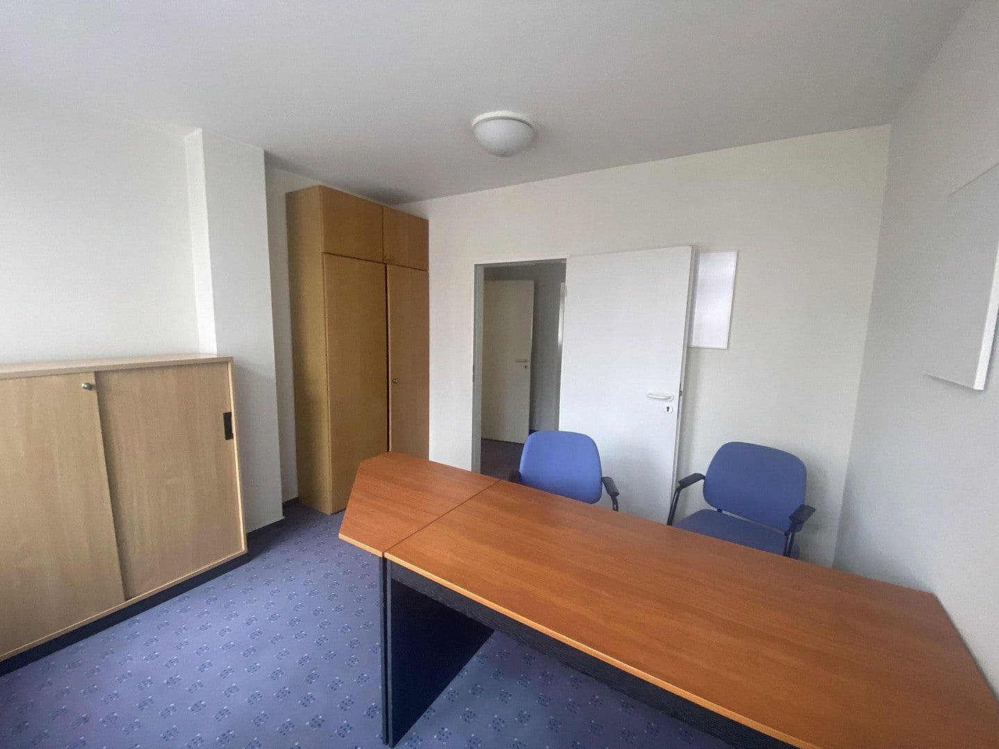 Prenájom kancelárie 100 m², Bad Soden-Salmünster, Hesensko Prenájom kancelárie 100 m², Bad Soden-Salmünster, Hesensko