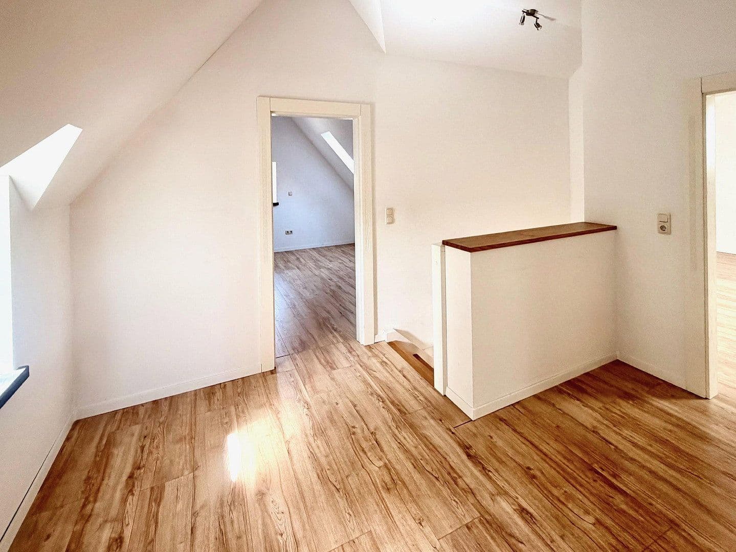 Predaj domu 150 m², pozemok 1.320 m², Sonsbeck, Severné Porýnie - Westfálsko Predaj domu 150 m², pozemok 1.320 m², Sonsbeck, Severné Porýnie - Westfálsko