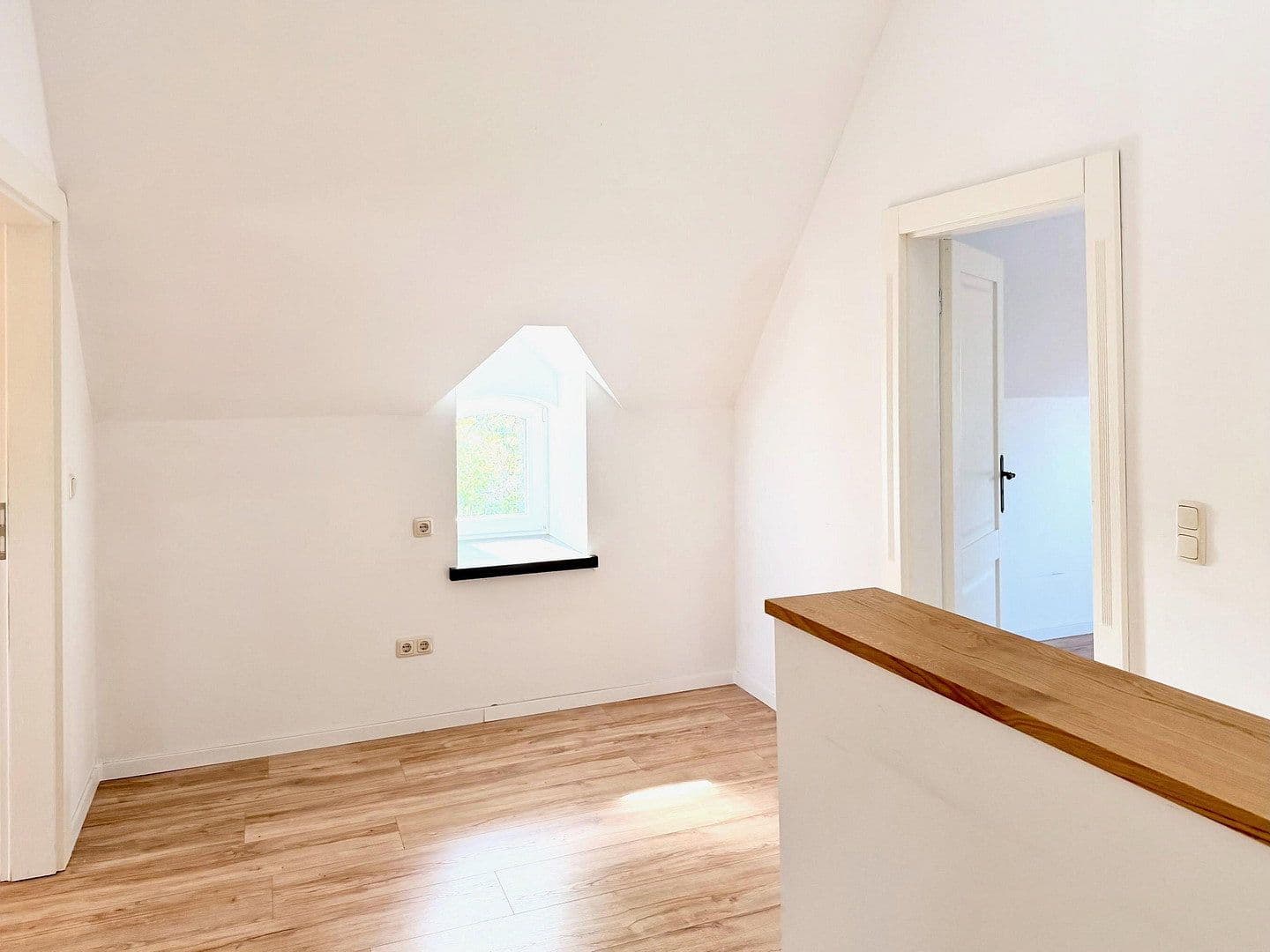 Predaj domu 150 m², pozemok 1.320 m², Sonsbeck, Severné Porýnie - Westfálsko Predaj domu 150 m², pozemok 1.320 m², Sonsbeck, Severné Porýnie - Westfálsko