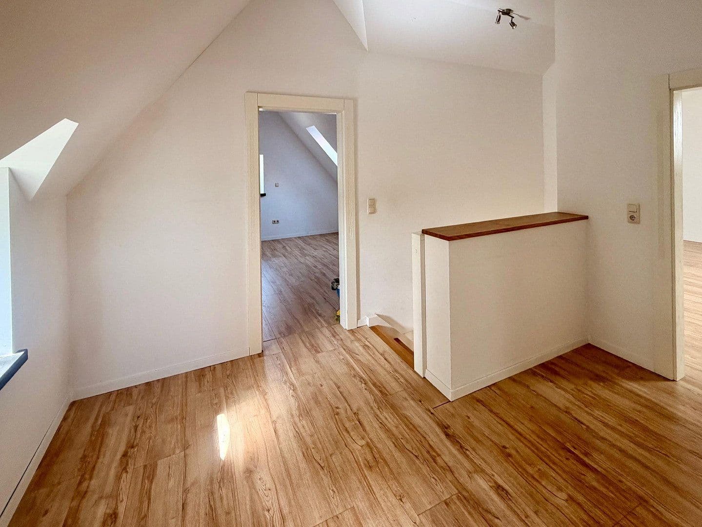 Predaj domu 150 m², pozemek 1.320 m², Sonsbeck, Severné Porýnie - Westfálsko Predaj domu 150 m², pozemek 1.320 m², Sonsbeck, Severné Porýnie - Westfálsko