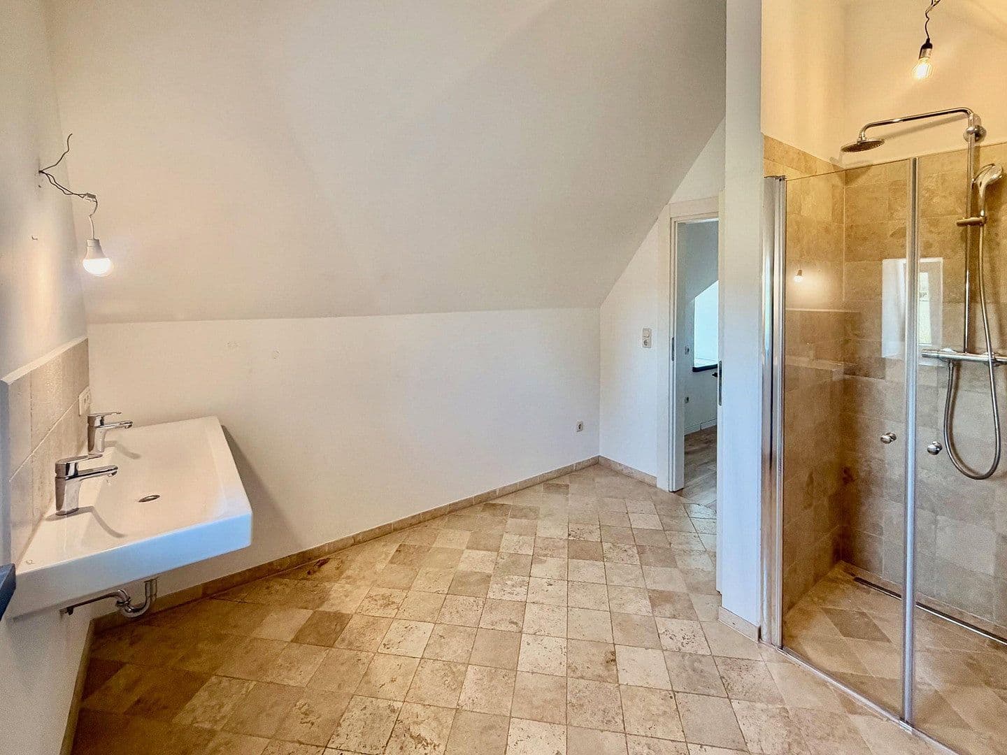 Predaj domu 150 m², pozemek 1.320 m², Sonsbeck, Severné Porýnie - Westfálsko Predaj domu 150 m², pozemek 1.320 m², Sonsbeck, Severné Porýnie - Westfálsko