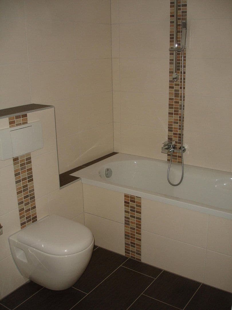 Predaj domu 842 m², pozemek 428 m², Schmiedgasse 14, Bad Hönningen, Porýnie-Falcko Predaj domu 842 m², pozemek 428 m², Schmiedgasse 14, Bad Hönningen, Porýnie-Falcko