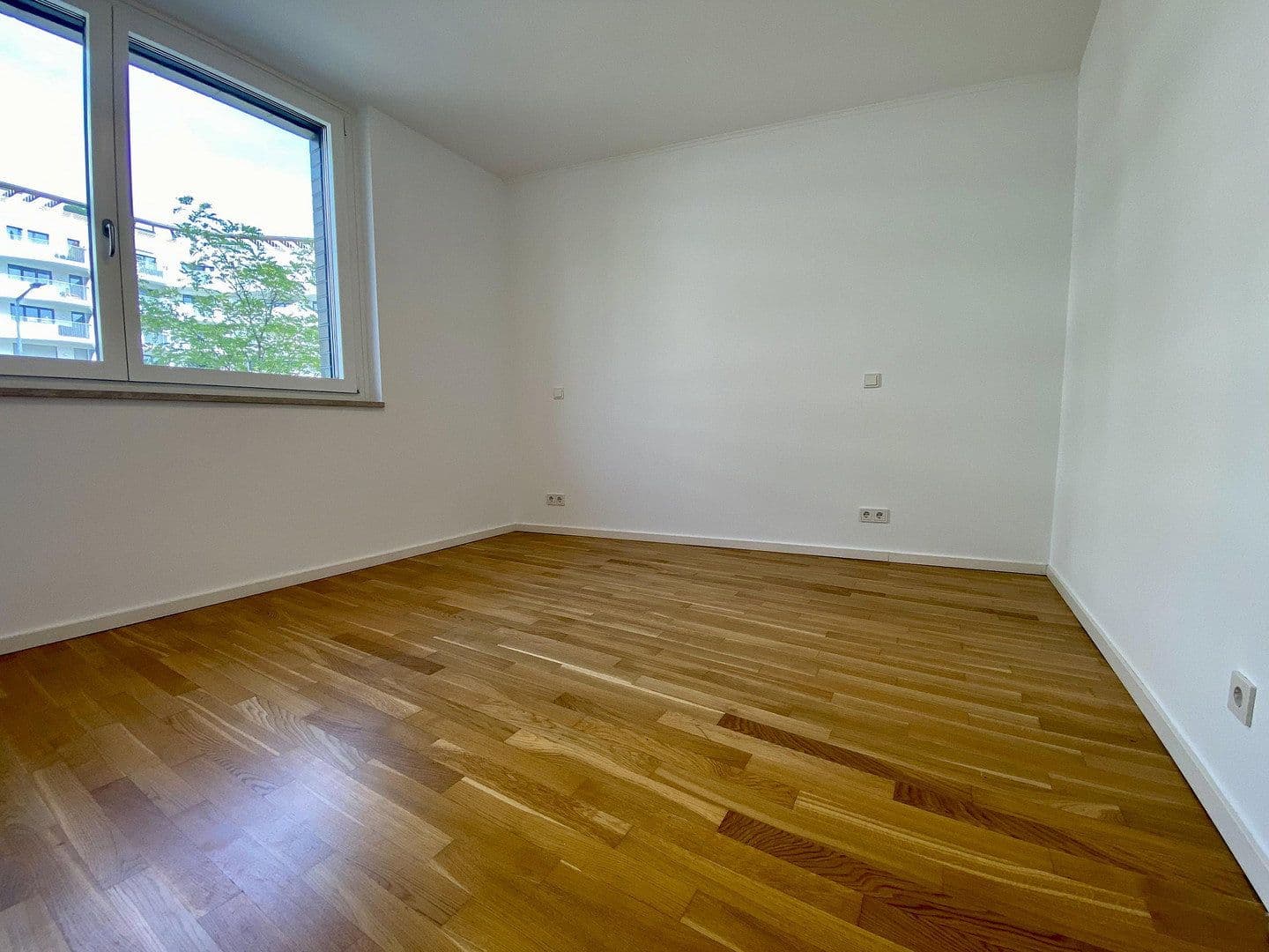 Predaj domu 104 m², pozemek 78 m², München, Bavorsko Predaj domu 104 m², pozemek 78 m², München, Bavorsko