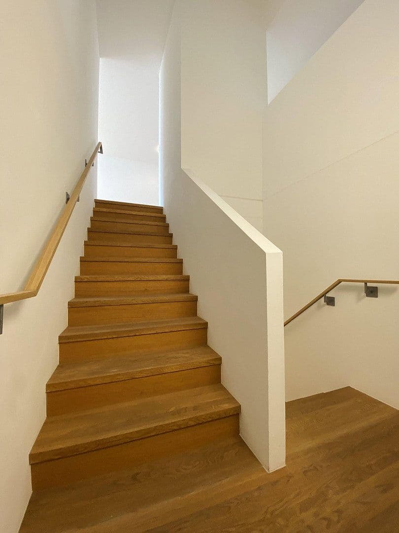 Predaj domu 104 m², pozemek 78 m², München, Bavorsko Predaj domu 104 m², pozemek 78 m², München, Bavorsko