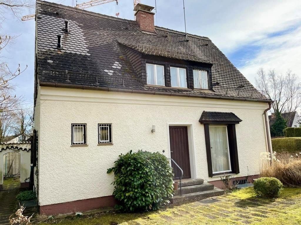 Predaj domu 95 m², pozemek 730 m², Gauting, Bavorsko Predaj domu 95 m², pozemek 730 m², Gauting, Bavorsko