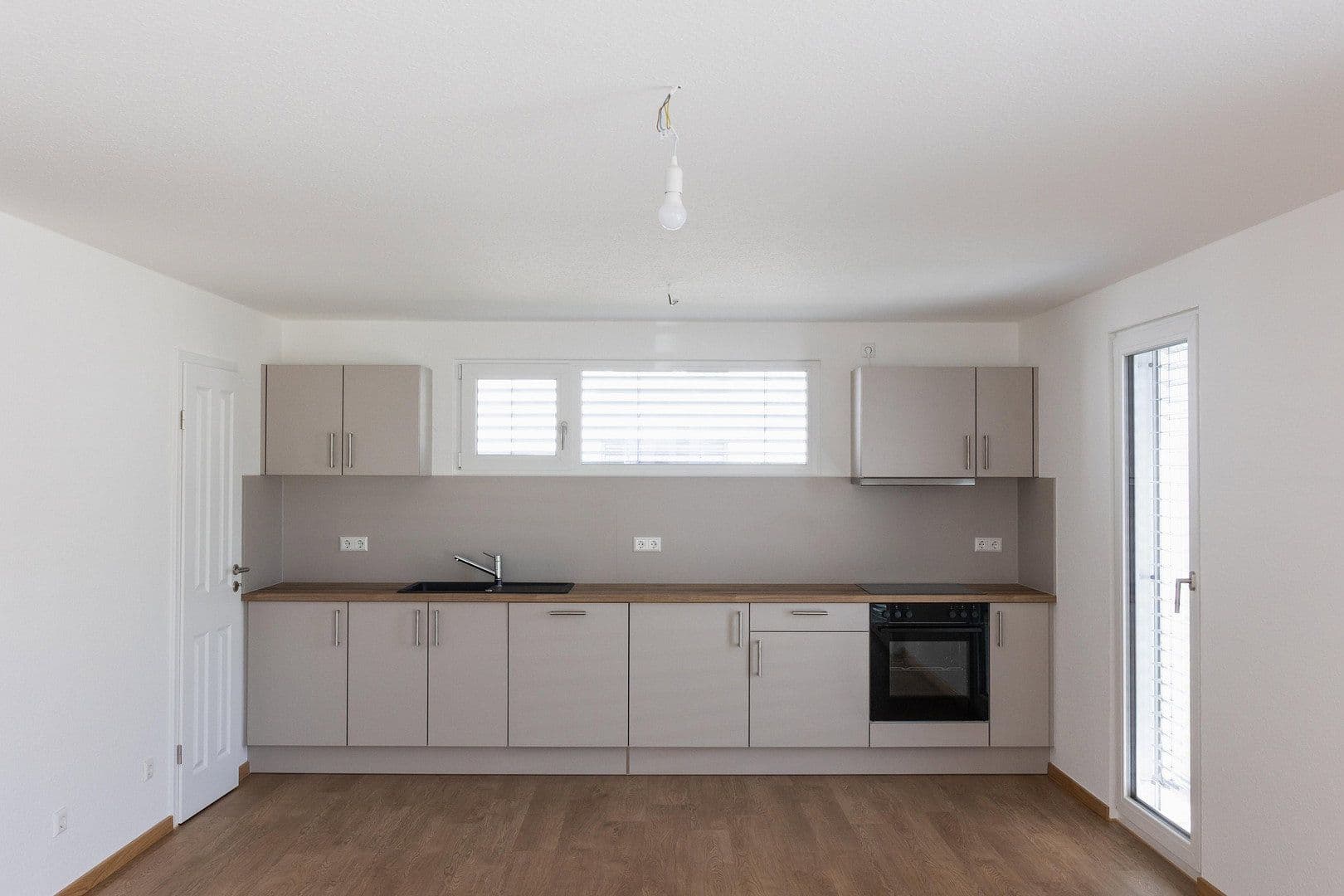Prenájom bytu 3-izbový 82 m², Uhlandstr. 25, Bodelshausen, Bádensko-Wurttembersko Prenájom bytu 3-izbový 82 m², Uhlandstr. 25, Bodelshausen, Bádensko-Wurttembersko