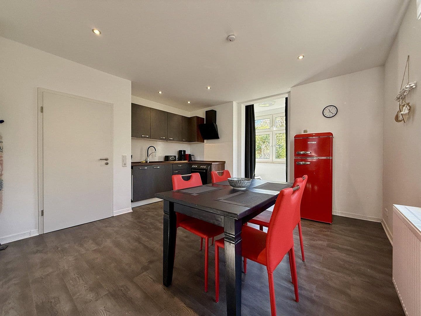 Prenájom bytu 2-izbový 60 m², Wuppertal, Severné Porýnie - Westfálsko Prenájom bytu 2-izbový 60 m², Wuppertal, Severné Porýnie - Westfálsko