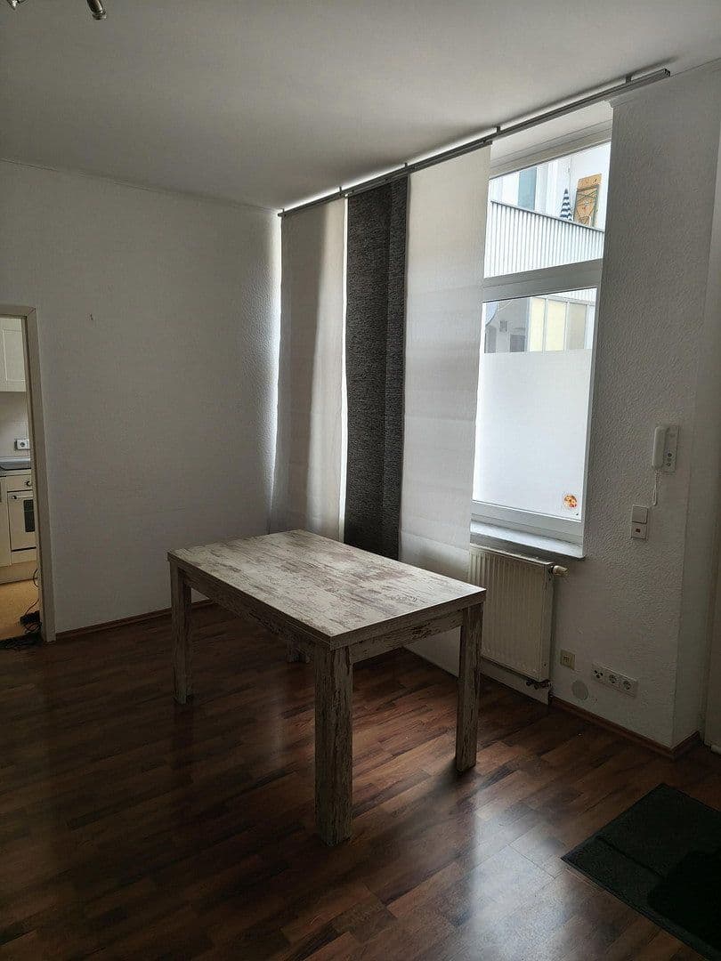 Predaj bytu 2-izbový 42 m², Stuttgart, Bádensko-Wurttembersko Predaj bytu 2-izbový 42 m², Stuttgart, Bádensko-Wurttembersko