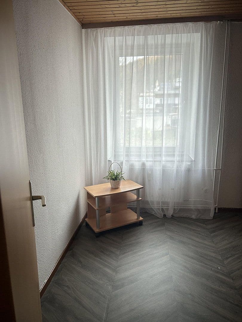 Prenájom bytu 3-izbový 93 m², Nassau, Porýnie-Falcko Prenájom bytu 3-izbový 93 m², Nassau, Porýnie-Falcko