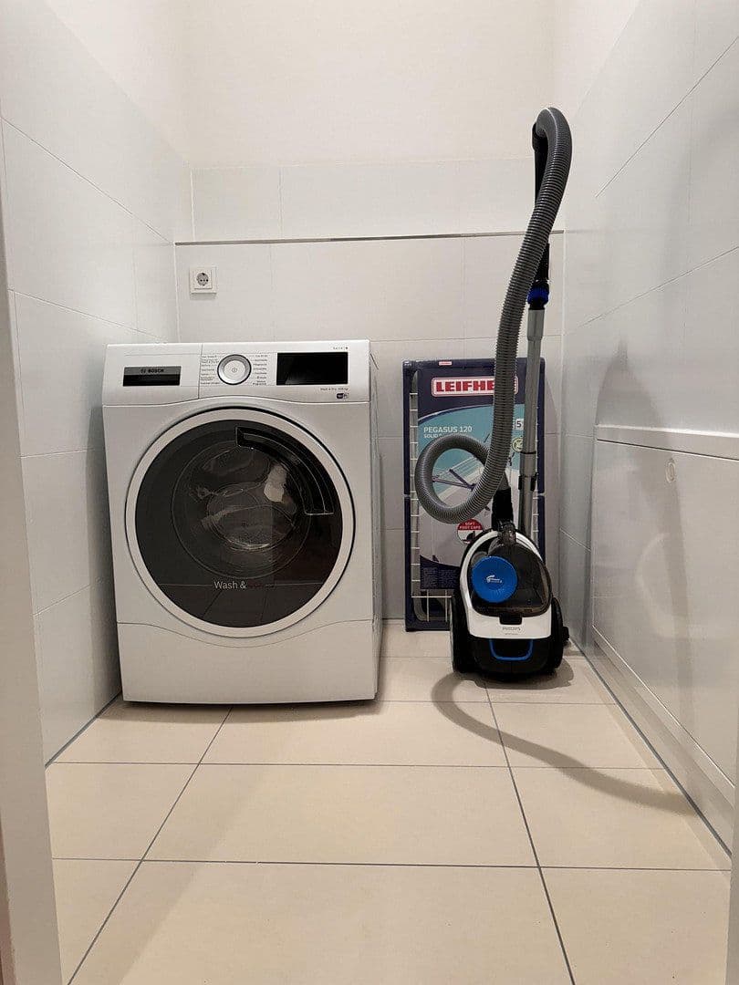 Prenájom bytu 2-izbový 78 m², Pariser Straße 23, Berlin, Berlín Prenájom bytu 2-izbový 78 m², Pariser Straße 23, Berlin, Berlín