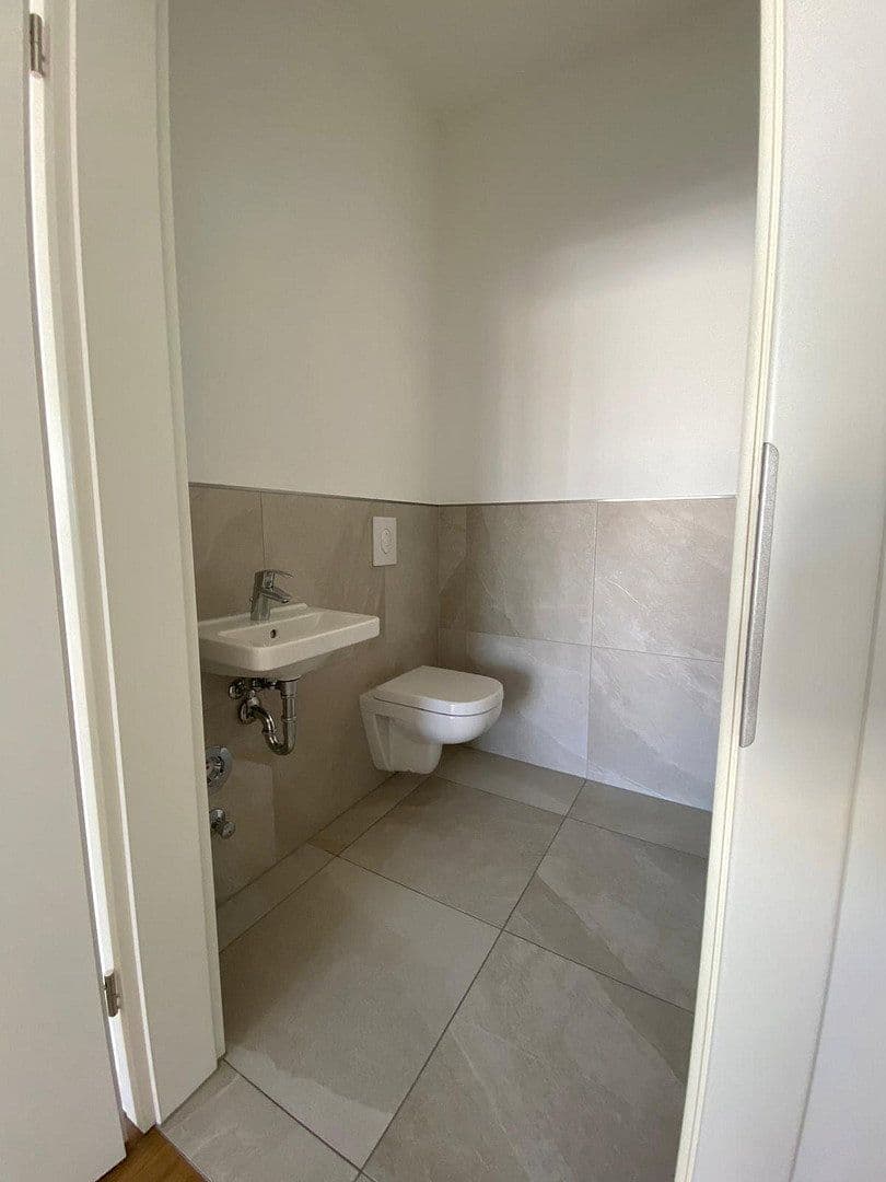 Prenájom bytu 2-izbový 79 m², Verbindungsweg 3, Velten, Brandenbursko Prenájom bytu 2-izbový 79 m², Verbindungsweg 3, Velten, Brandenbursko