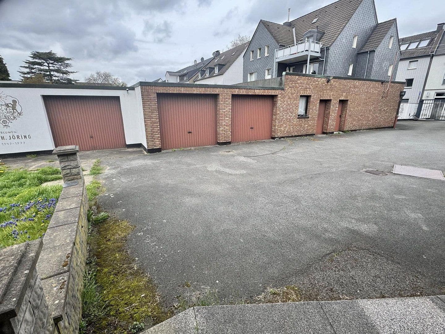 Predaj domu 229 m², pozemek 3.000 m², Oberhausen, Severné Porýnie - Westfálsko Predaj domu 229 m², pozemek 3.000 m², Oberhausen, Severné Porýnie - Westfálsko