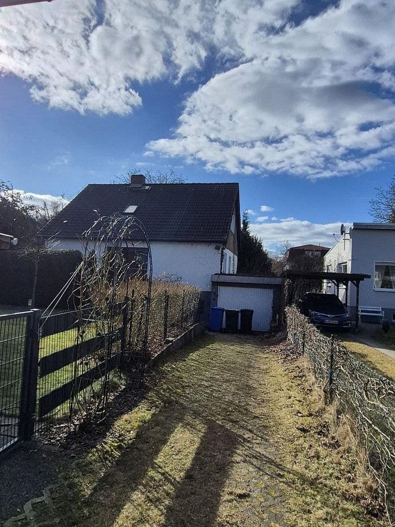 Predaj domu 135 m², pozemek 470 m², Schirpitzer Weg 24, Berlin, Berlín Predaj domu 135 m², pozemek 470 m², Schirpitzer Weg 24, Berlin, Berlín