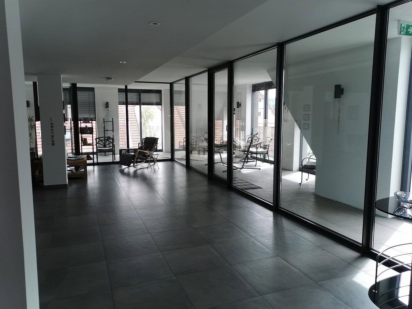 Prenájom bytu 4-izbový 197 m², Hauptstr. 29, Leinfelden-Echterdingen, Bádensko-Wurttembersko Prenájom bytu 4-izbový 197 m², Hauptstr. 29, Leinfelden-Echterdingen, Bádensko-Wurttembersko