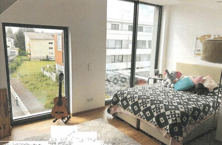 Prenájom bytu 4-izbový 197 m², Hauptstr. 29, Leinfelden-Echterdingen, Bádensko-Wurttembersko Prenájom bytu 4-izbový 197 m², Hauptstr. 29, Leinfelden-Echterdingen, Bádensko-Wurttembersko