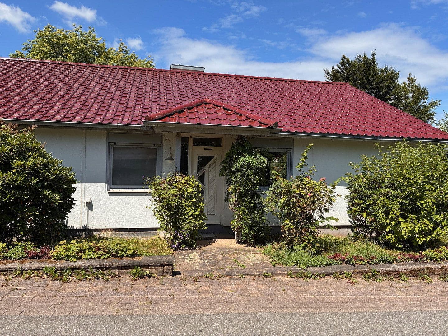 Predaj domu 170 m², pozemek 1.474 m², Schönbrunn, Bádensko-Wurttembersko Predaj domu 170 m², pozemek 1.474 m², Schönbrunn, Bádensko-Wurttembersko