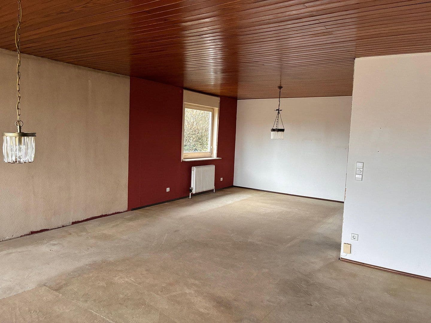 Predaj domu 170 m², pozemek 1.474 m², Schönbrunn, Bádensko-Wurttembersko Predaj domu 170 m², pozemek 1.474 m², Schönbrunn, Bádensko-Wurttembersko