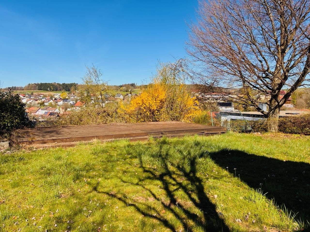 Predaj domu 170 m², pozemek 1.474 m², Schönbrunn, Bádensko-Wurttembersko Predaj domu 170 m², pozemek 1.474 m², Schönbrunn, Bádensko-Wurttembersko