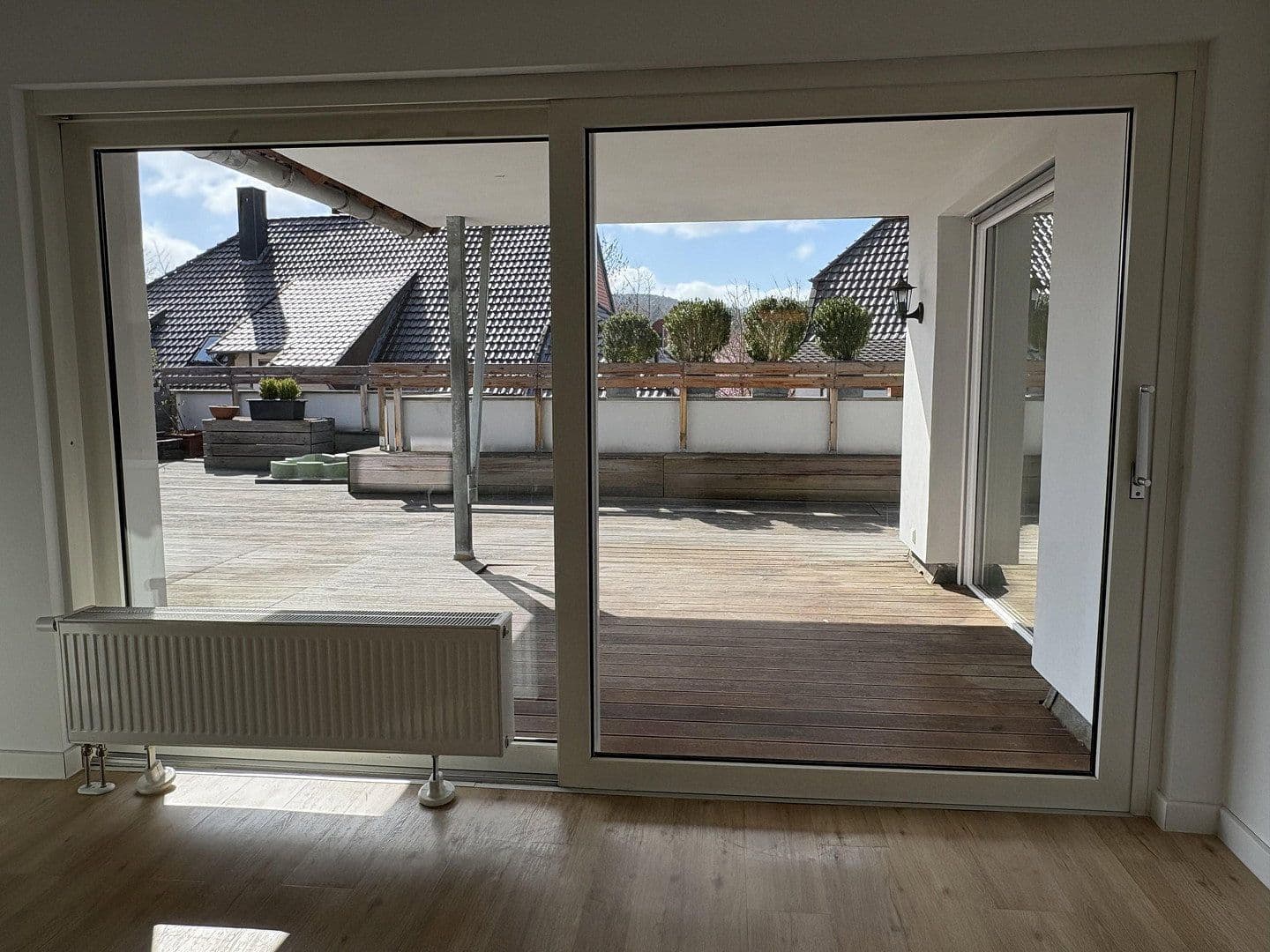 Prenájom bytu 3-izbový 154 m², Bahnhofstraße 4a, Delligsen, Dolné Sasko Prenájom bytu 3-izbový 154 m², Bahnhofstraße 4a, Delligsen, Dolné Sasko