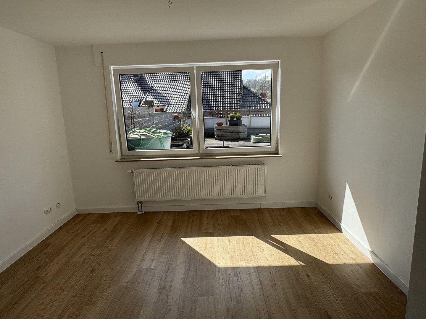 Prenájom bytu 3-izbový 154 m², Bahnhofstraße 4a, Delligsen, Dolné Sasko Prenájom bytu 3-izbový 154 m², Bahnhofstraße 4a, Delligsen, Dolné Sasko