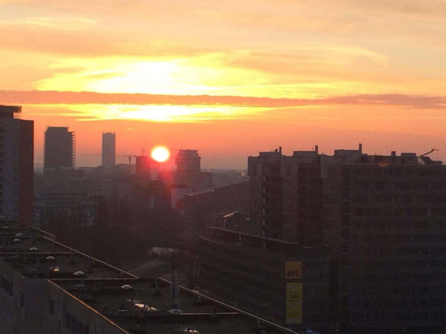 Prenájom bytu 1-izbový 33 m², Holzmarktstr 75, Berlin, Berlín Prenájom bytu 1-izbový 33 m², Holzmarktstr 75, Berlin, Berlín