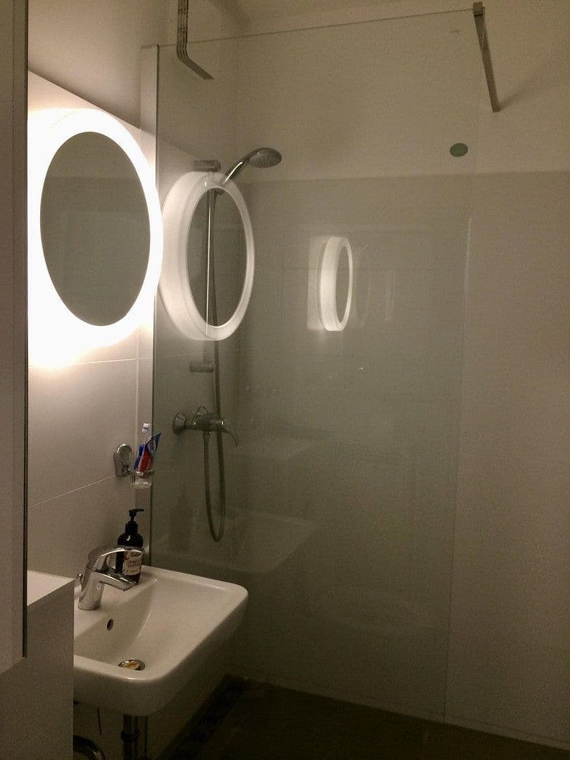 Prenájom bytu 1-izbový 33 m², Holzmarktstr 75, Berlin, Berlín Prenájom bytu 1-izbový 33 m², Holzmarktstr 75, Berlin, Berlín