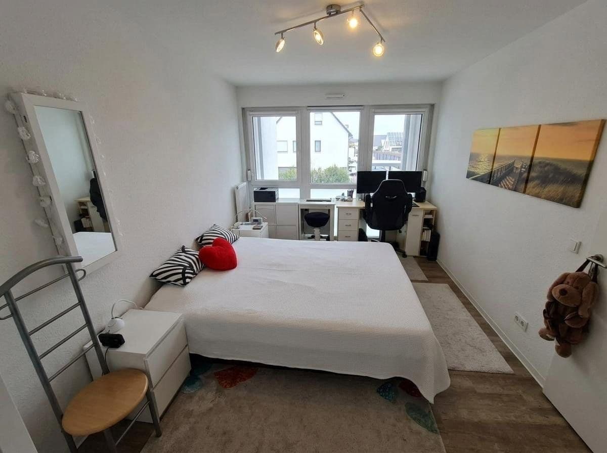 Prenájom bytu 4-izbový 91 m², Aristide-Briand-Str. 6, Herzogenaurach, Bavorsko Prenájom bytu 4-izbový 91 m², Aristide-Briand-Str. 6, Herzogenaurach, Bavorsko