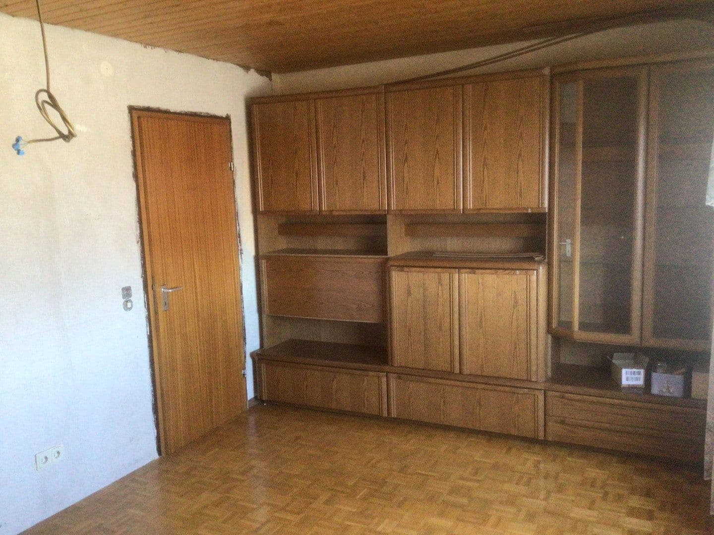 Predaj domu 174 m², pozemek 349 m², Hauffstrasse 2, Affalterbach, Bádensko-Wurttembersko Predaj domu 174 m², pozemek 349 m², Hauffstrasse 2, Affalterbach, Bádensko-Wurttembersko