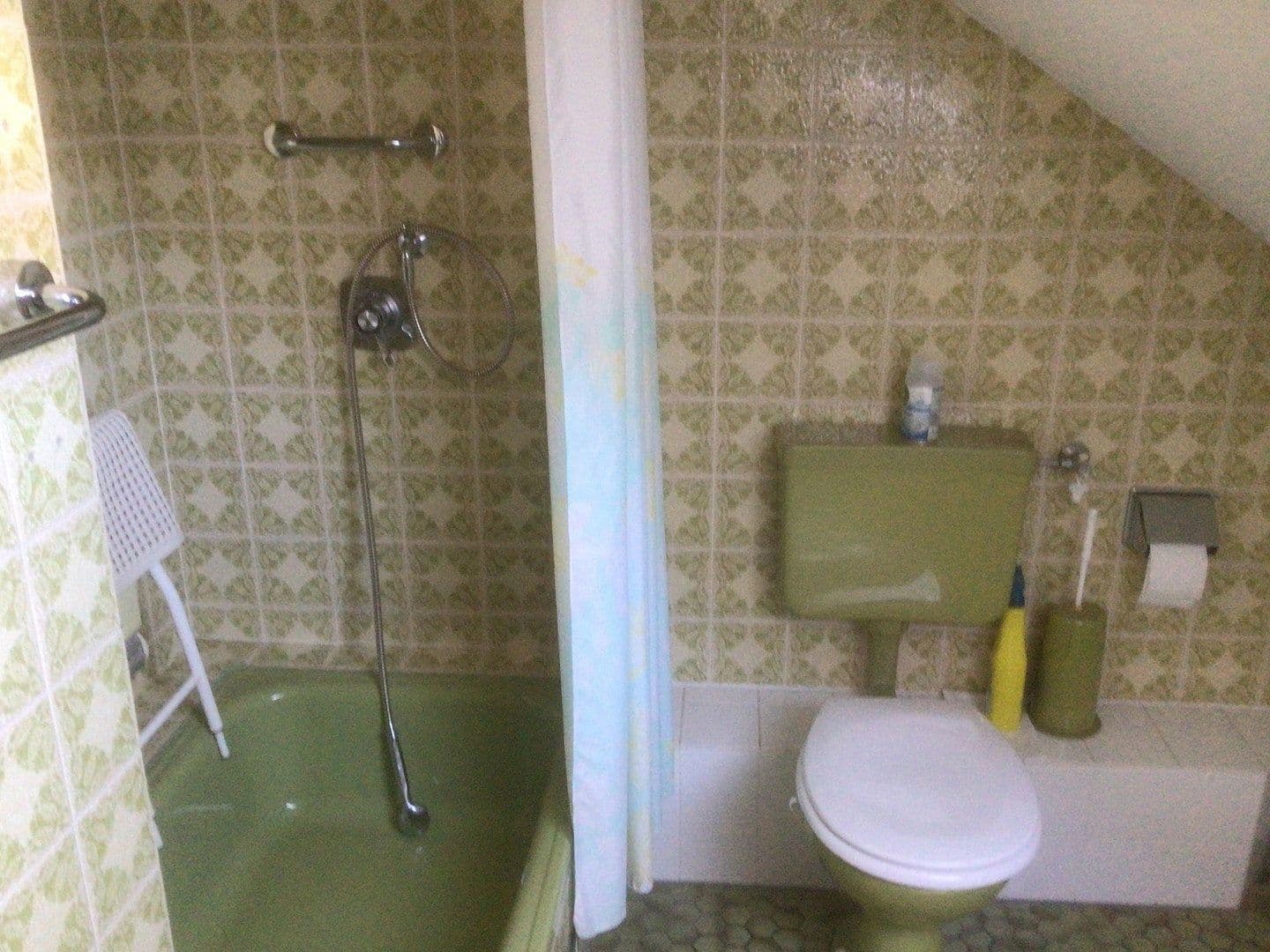 Predaj domu 174 m², pozemek 349 m², Hauffstrasse 2, Affalterbach, Bádensko-Wurttembersko Predaj domu 174 m², pozemek 349 m², Hauffstrasse 2, Affalterbach, Bádensko-Wurttembersko