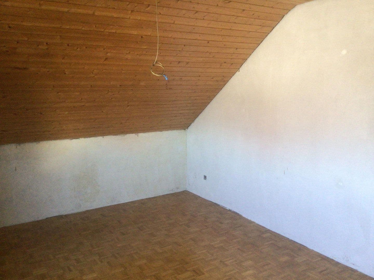 Predaj domu 174 m², pozemek 349 m², Hauffstrasse 2, Affalterbach, Bádensko-Wurttembersko Predaj domu 174 m², pozemek 349 m², Hauffstrasse 2, Affalterbach, Bádensko-Wurttembersko