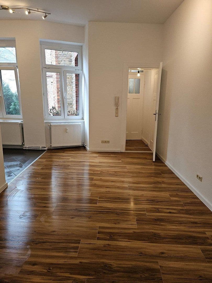 Predaj domu 856 m², pozemek 674 m², Wiesbaden, Hesensko Predaj domu 856 m², pozemek 674 m², Wiesbaden, Hesensko