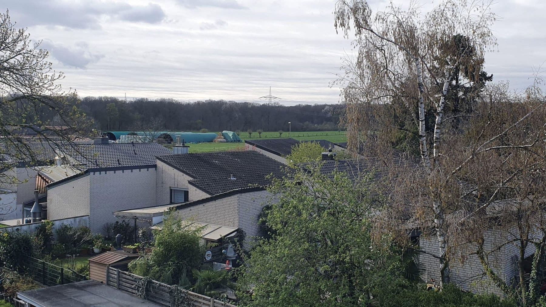 Predaj domu 144 m², pozemek 346 m², Köln Weiler, Severné Porýnie - Westfálsko Predaj domu 144 m², pozemek 346 m², Köln Weiler, Severné Porýnie - Westfálsko