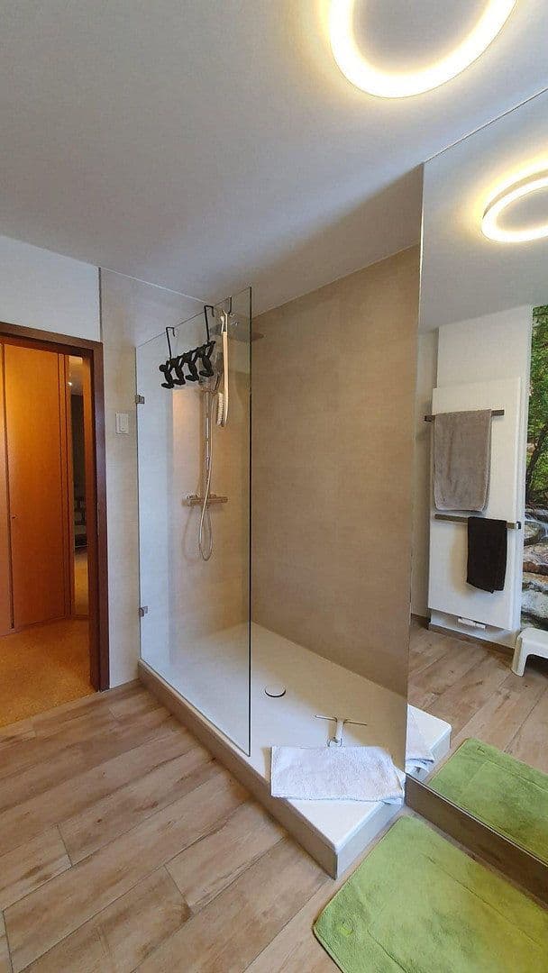 Predaj domu 144 m², pozemek 346 m², Köln Weiler, Severné Porýnie - Westfálsko Predaj domu 144 m², pozemek 346 m², Köln Weiler, Severné Porýnie - Westfálsko