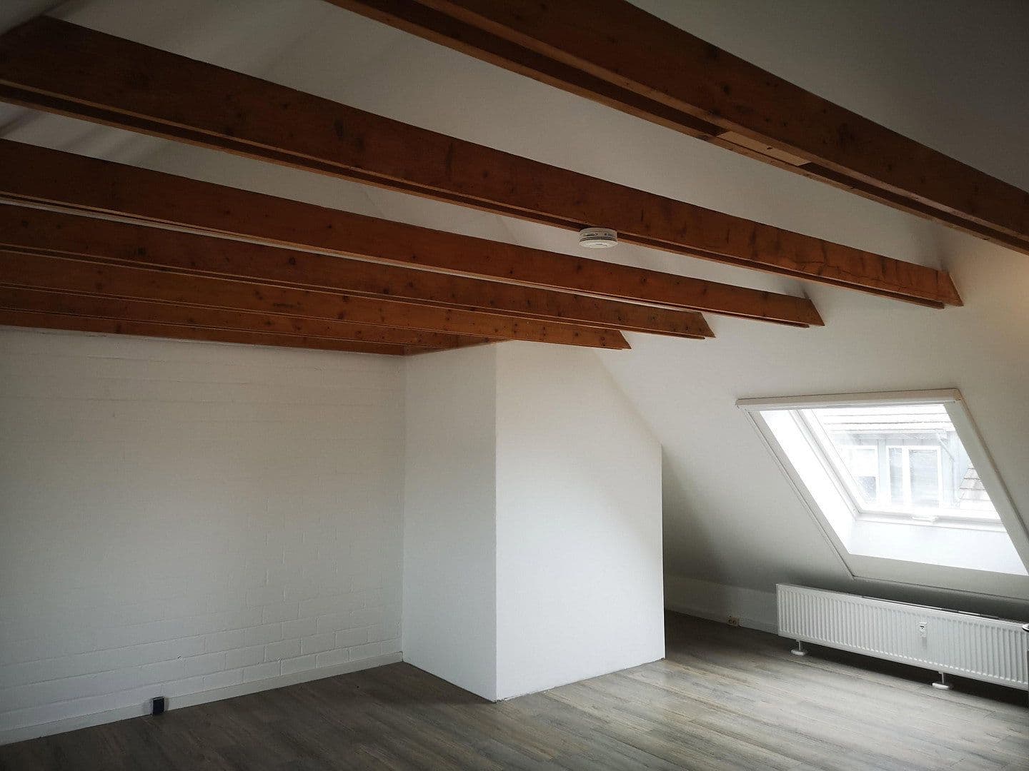 Predaj domu 404 m², pozemek 172 m², Köln, Severné Porýnie - Westfálsko Predaj domu 404 m², pozemek 172 m², Köln, Severné Porýnie - Westfálsko