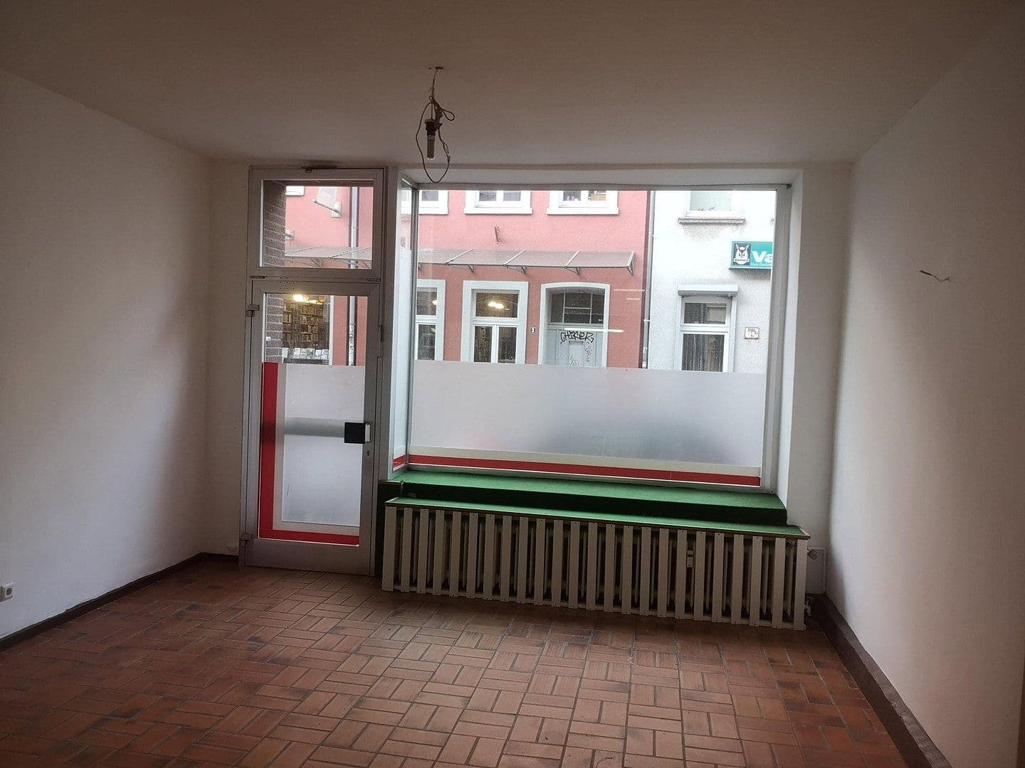 Predaj domu 404 m², pozemek 172 m², Köln, Severné Porýnie - Westfálsko Predaj domu 404 m², pozemek 172 m², Köln, Severné Porýnie - Westfálsko