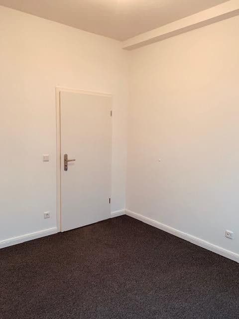 Prenájom bytu 4-izbový 115 m², Wennigsen (Deister), Dolné Sasko Prenájom bytu 4-izbový 115 m², Wennigsen (Deister), Dolné Sasko