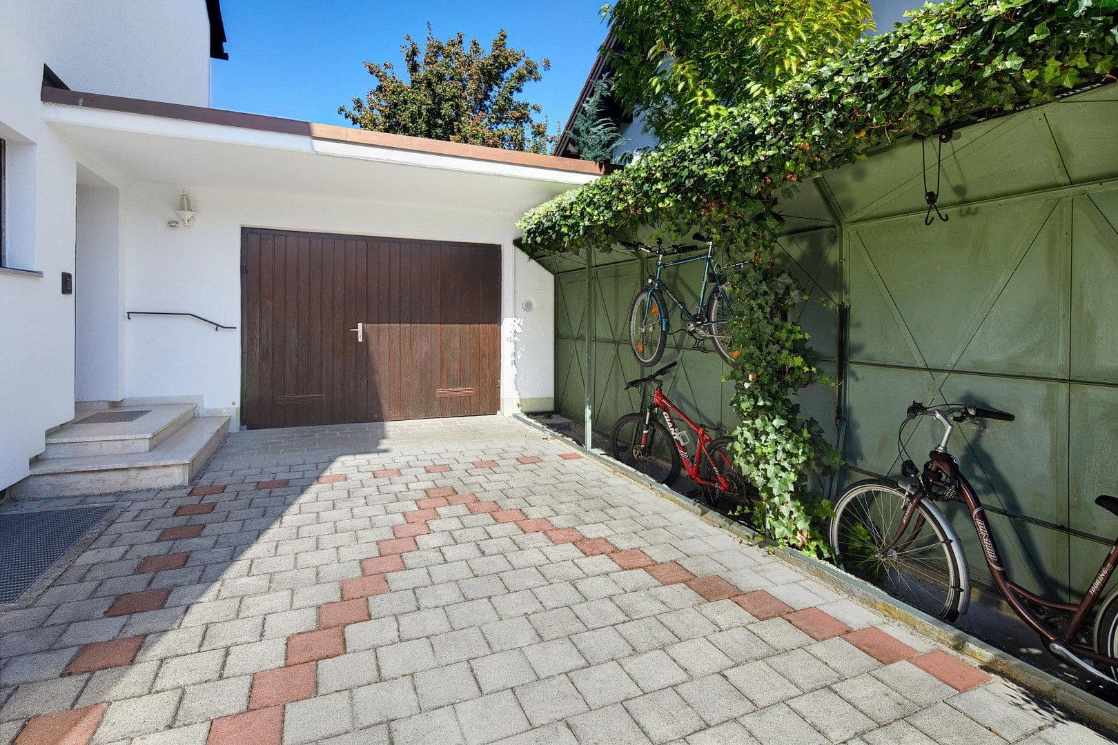 Predaj domu 235 m², pozemek 408 m², Vaterstetten, Bavorsko Predaj domu 235 m², pozemek 408 m², Vaterstetten, Bavorsko