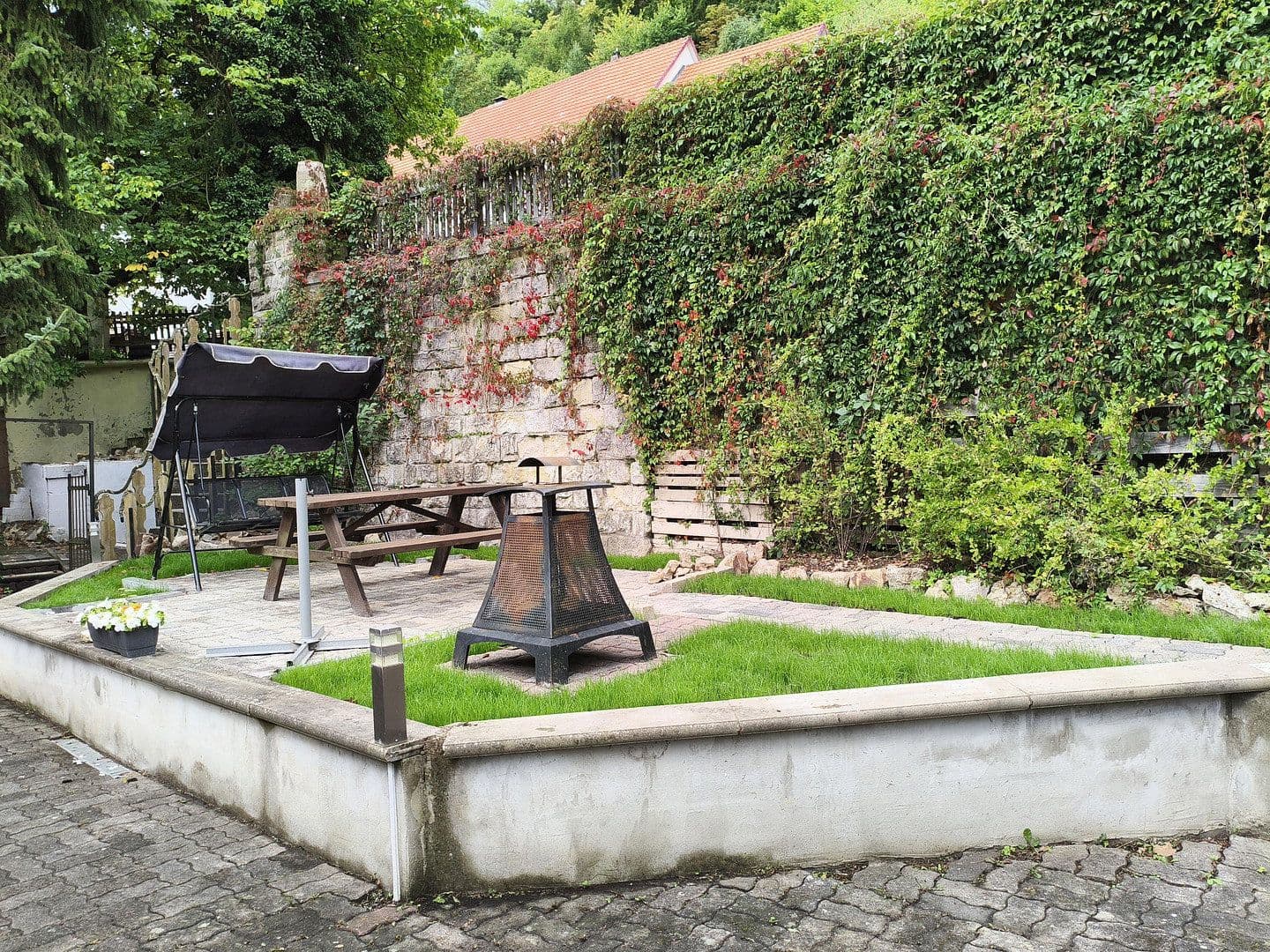 Predaj domu 288 m², pozemek 880 m², Immighäuser Str.7, Vöhl, Hesensko Predaj domu 288 m², pozemek 880 m², Immighäuser Str.7, Vöhl, Hesensko