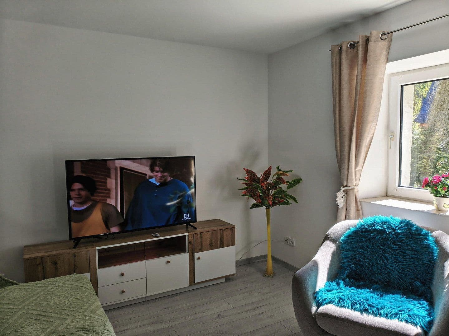 Predaj domu 288 m², pozemek 880 m², Immighäuser Str.7, Vöhl, Hesensko Predaj domu 288 m², pozemek 880 m², Immighäuser Str.7, Vöhl, Hesensko