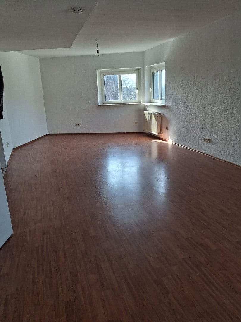 Prenájom bytu 2-izbový 68 m², Kölner Straße 137, Leverkusen, Severné Porýnie - Westfálsko Prenájom bytu 2-izbový 68 m², Kölner Straße 137, Leverkusen, Severné Porýnie - Westfálsko