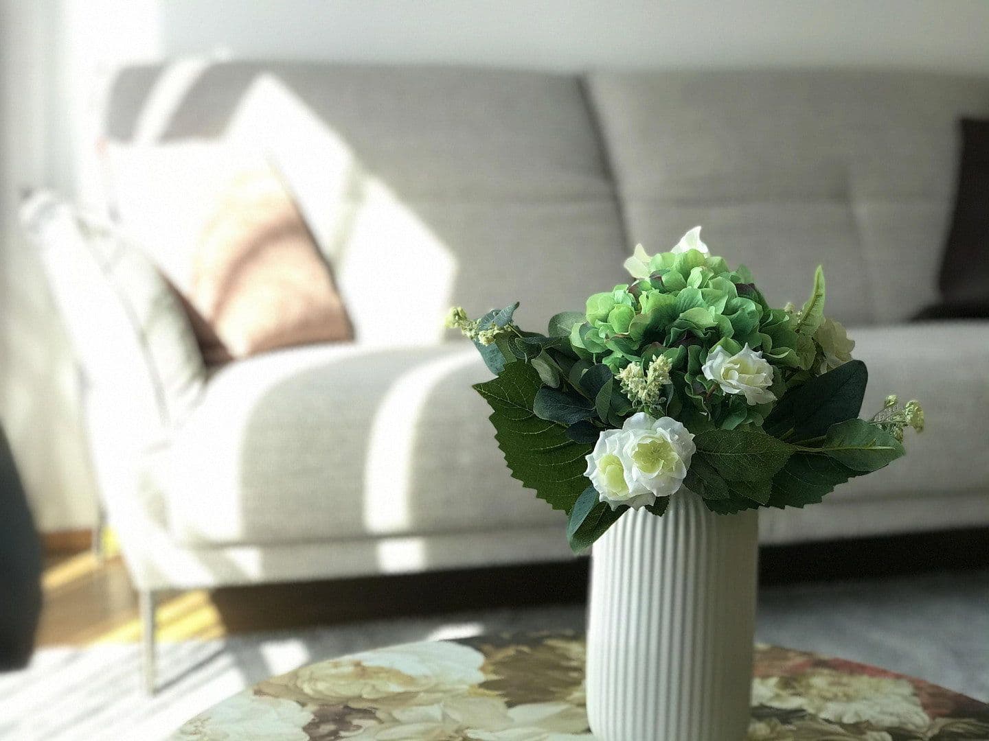 Prenájom bytu 2-izbový 55 m², Frankfurt am Main, Hesensko Prenájom bytu 2-izbový 55 m², Frankfurt am Main, Hesensko